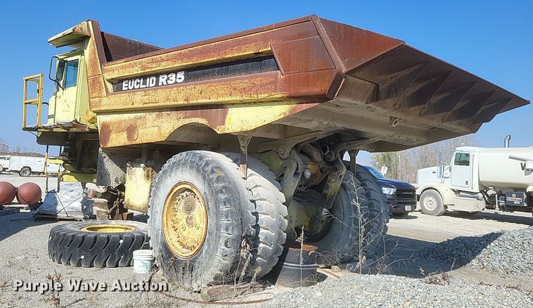 image for item DK1182 1989 Euclid R35  haul truck