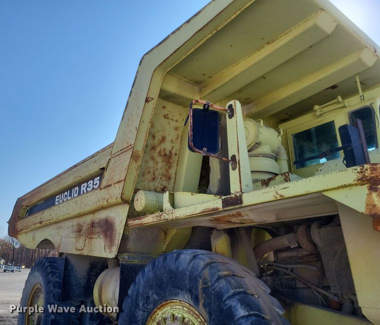 image for item DK1182 1989 Euclid R35  haul truck