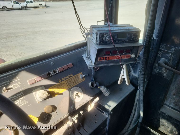 image for item DK1182 1989 Euclid R35  haul truck