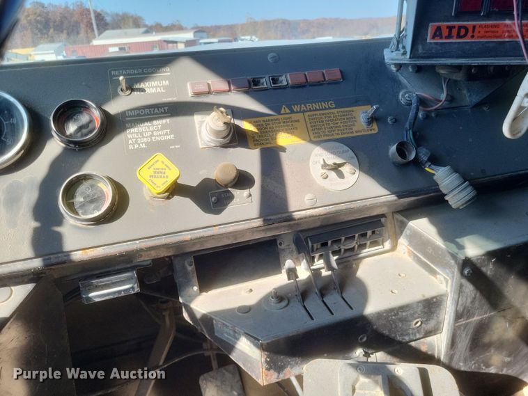 image for item DK1182 1989 Euclid R35  haul truck