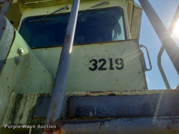 image for item DK1183 1995 Euclid R35  haul truck