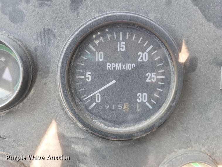 image for item DK1183 1995 Euclid R35  haul truck