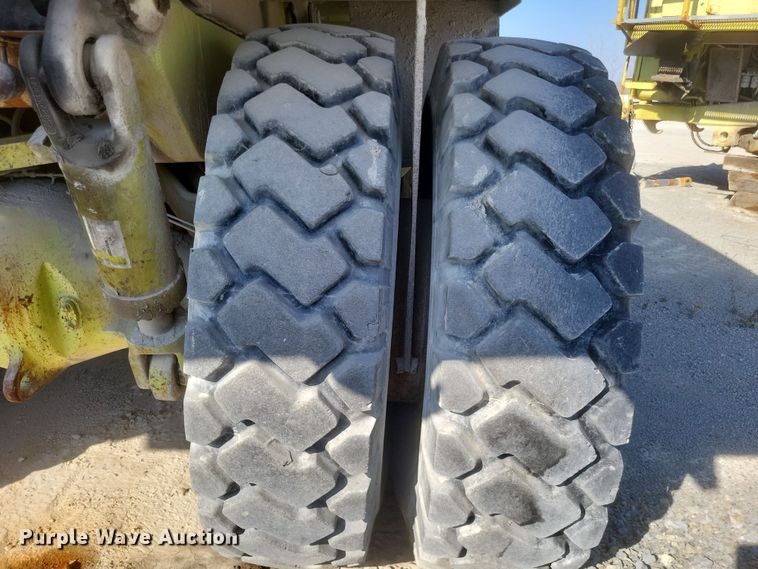 image for item DK1183 1995 Euclid R35  haul truck