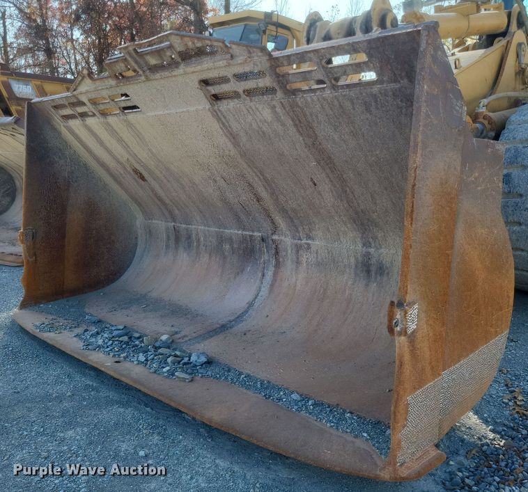 image for item DK1185 2004 Caterpillar 988G  wheel loader