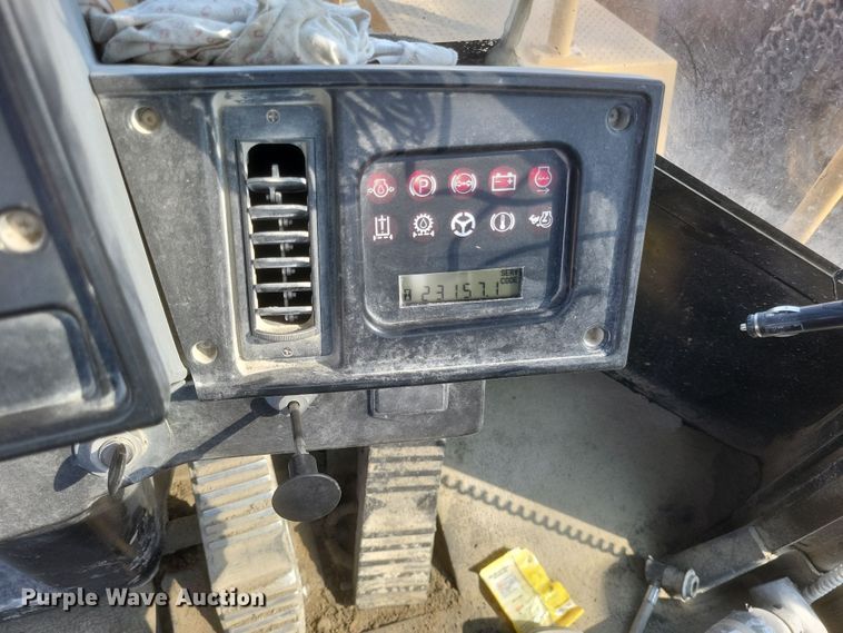 image for item DK1185 2004 Caterpillar 988G  wheel loader