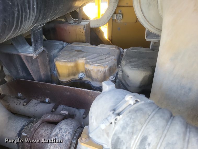 image for item DK1185 2004 Caterpillar 988G  wheel loader