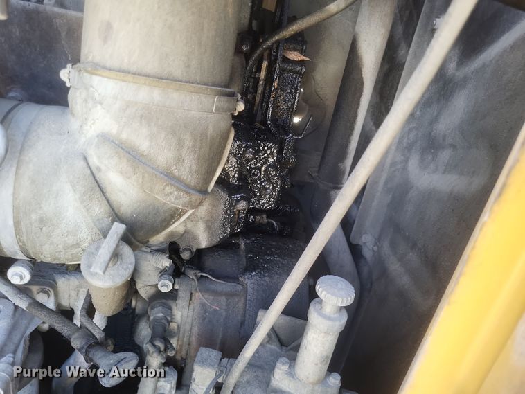 image for item DK1185 2004 Caterpillar 988G  wheel loader