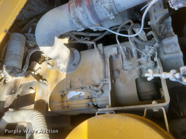 image for item DK1185 2004 Caterpillar 988G  wheel loader