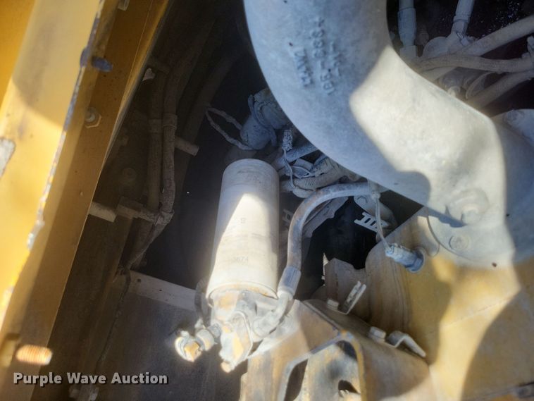 image for item DK1185 2004 Caterpillar 988G  wheel loader