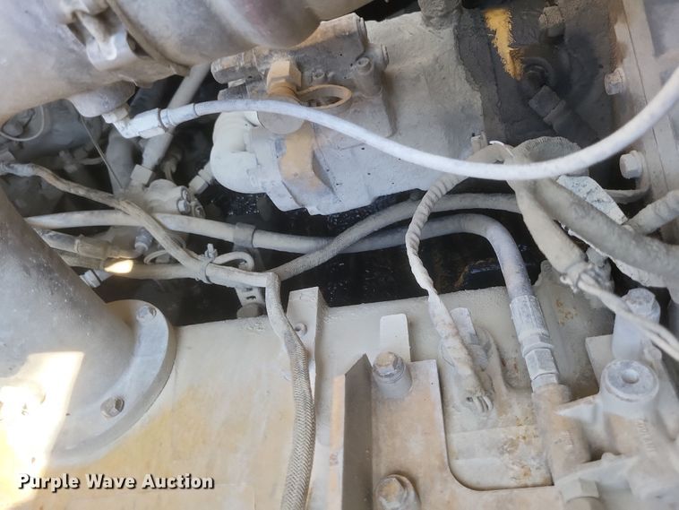 image for item DK1185 2004 Caterpillar 988G  wheel loader