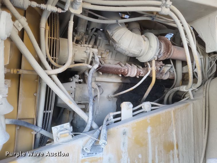 image for item DK1186 2000 Caterpillar 775D  haul truck