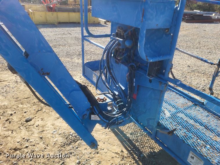 image for item DK1193 2003 Genie Z-80/60  boom lift