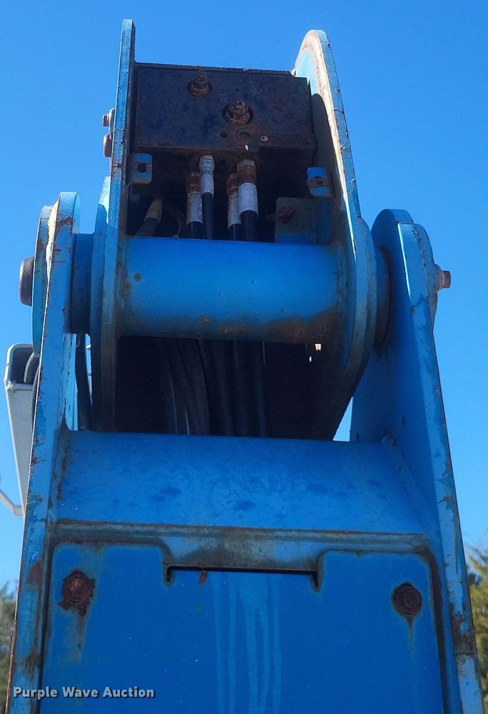 image for item DK1193 2003 Genie Z-80/60  boom lift