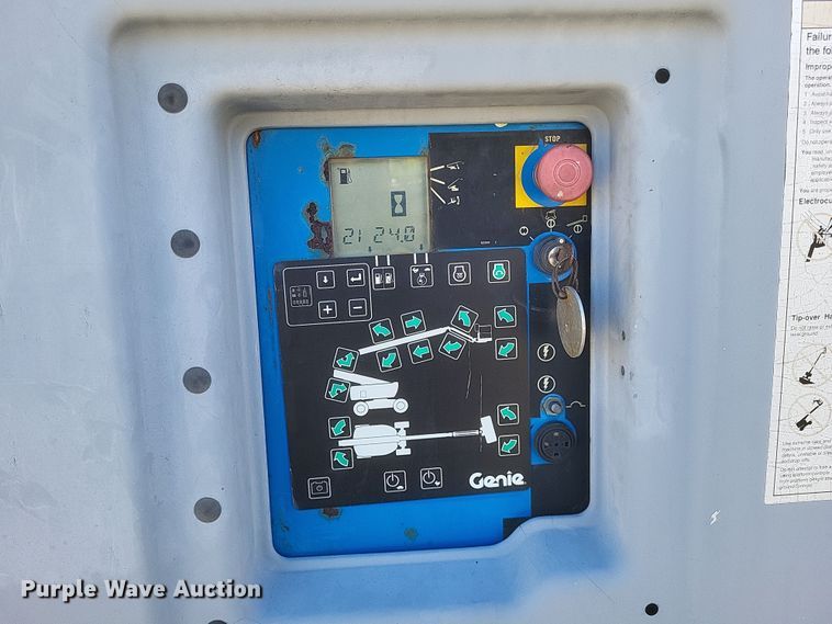 image for item DK1193 2003 Genie Z-80/60  boom lift