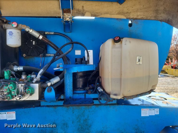 image for item DK1193 2003 Genie Z-80/60  boom lift