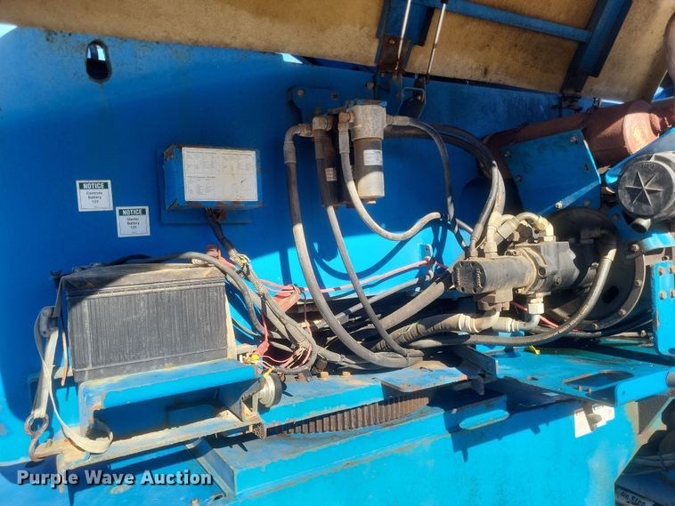 image for item DK1193 2003 Genie Z-80/60  boom lift