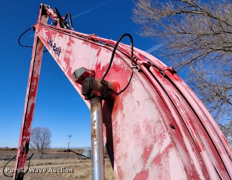 image for item DK8879 1990 Link Belt LS-2800C Series II  long reach excavator