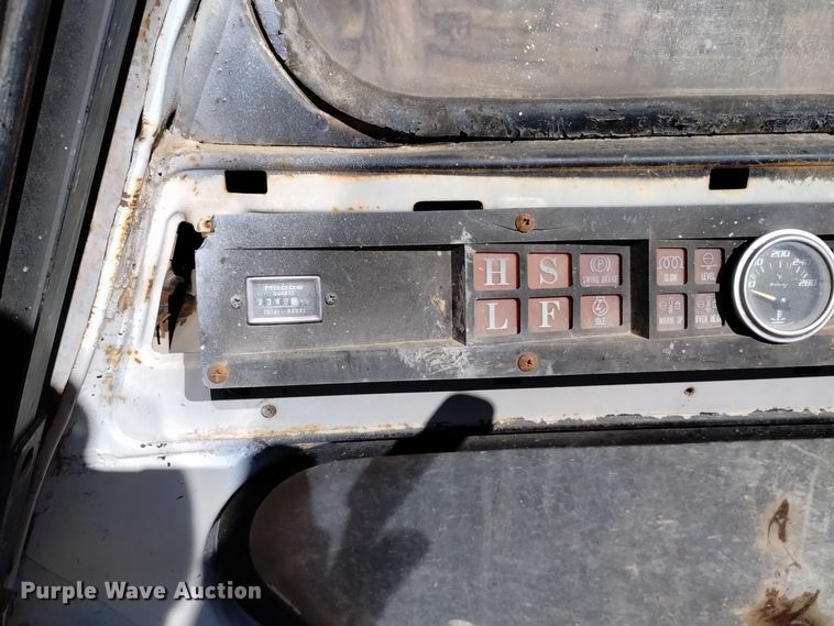 image for item DK8879 1990 Link Belt LS-2800C Series II  long reach excavator