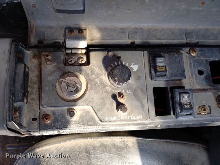 image for item DK8879 1990 Link Belt LS-2800C Series II  long reach excavator