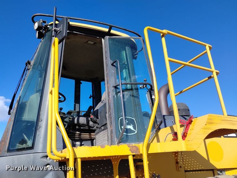 image for item DK8883 2008 John Deere 844J  wheel loader