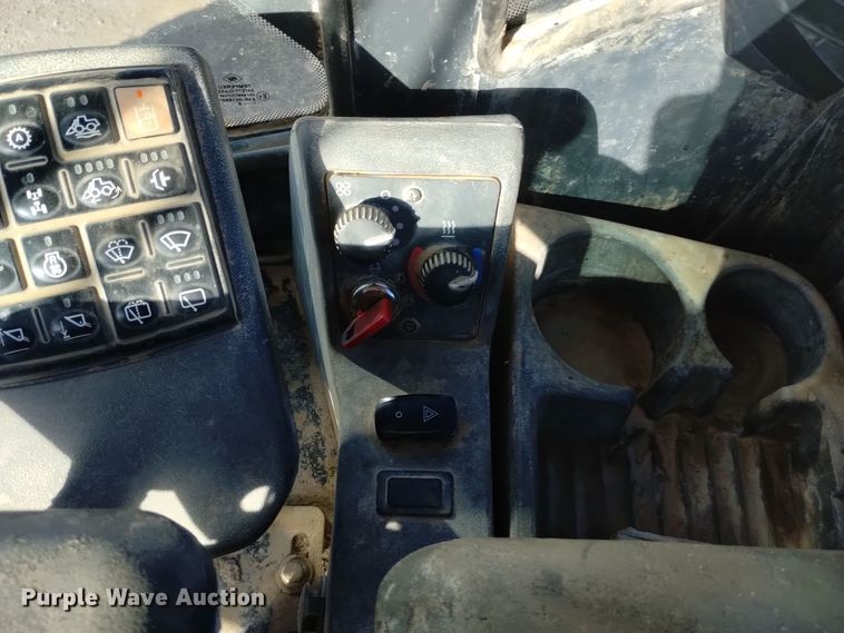 image for item DK8883 2008 John Deere 844J  wheel loader