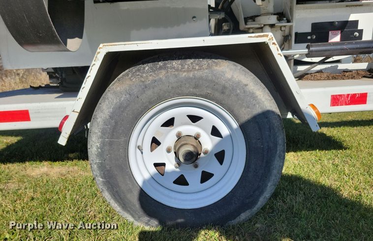 image for item DL7744 Tarco Windy Series Fort Miller FAB  leaf vacuum trailer