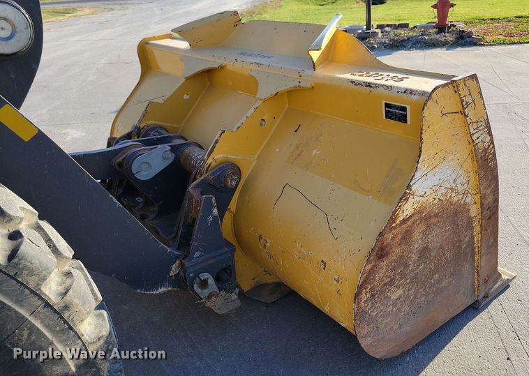 image for item DL7747 2018 John Deere 544K-II  wheel loader