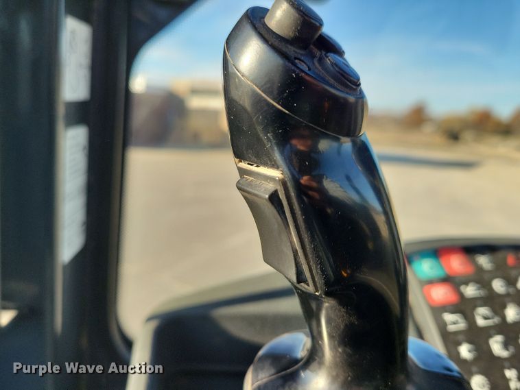 image for item DL7747 2018 John Deere 544K-II  wheel loader