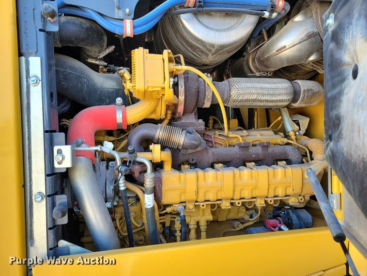 image for item DL7747 2018 John Deere 544K-II  wheel loader