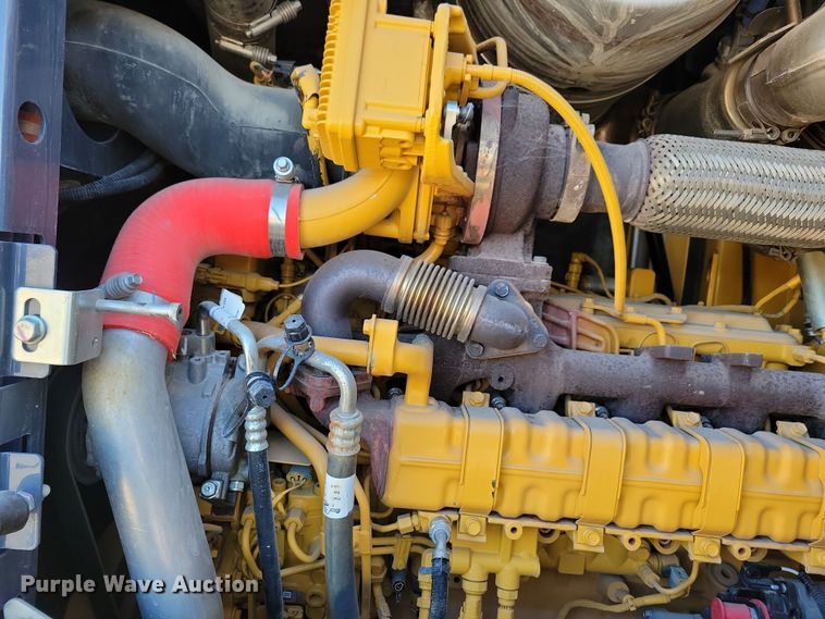 image for item DL7747 2018 John Deere 544K-II  wheel loader