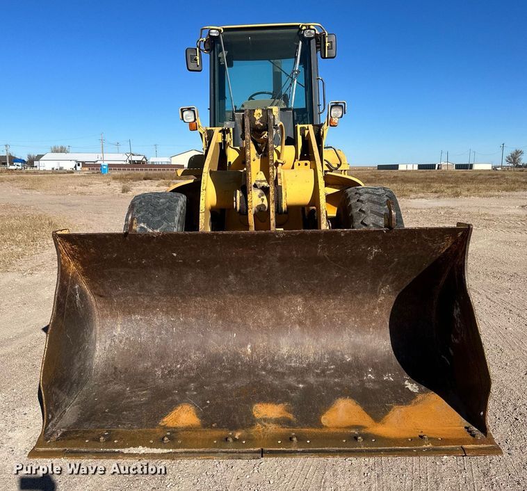 image for item DM2638 1999 John Deere 624H  wheel loader