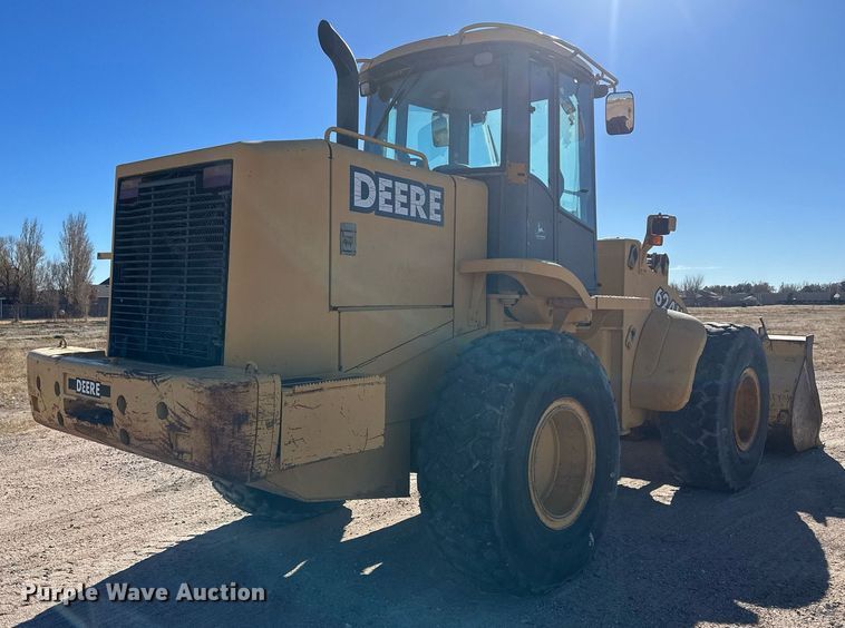 image for item DM2638 1999 John Deere 624H  wheel loader