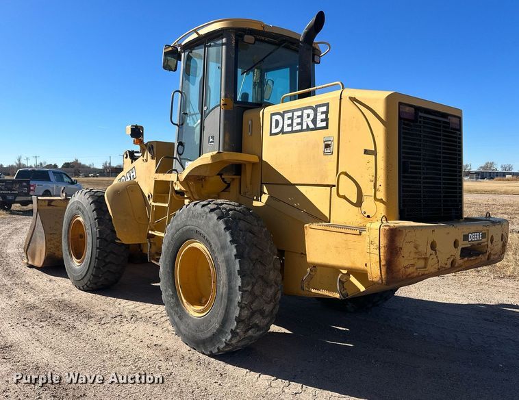 image for item DM2638 1999 John Deere 624H  wheel loader