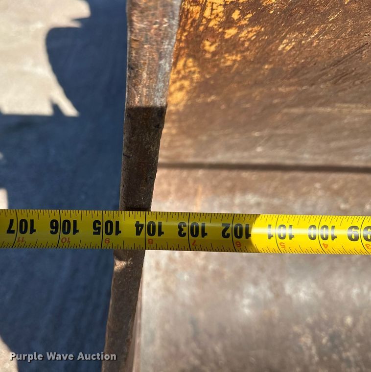 image for item DM2638 1999 John Deere 624H  wheel loader