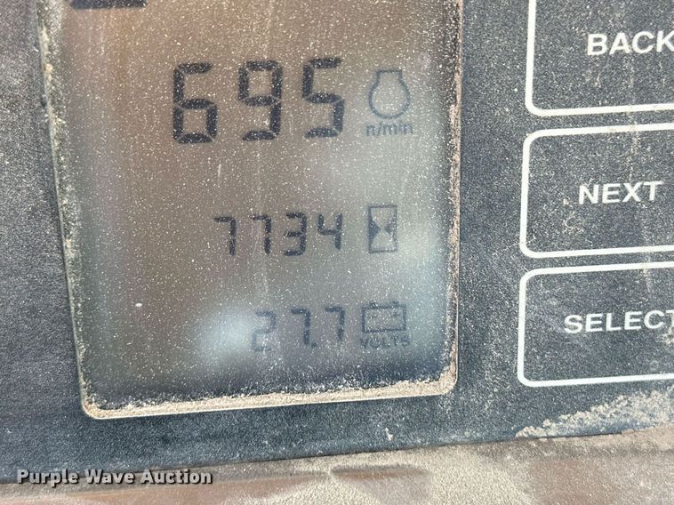 image for item DM2638 1999 John Deere 624H  wheel loader