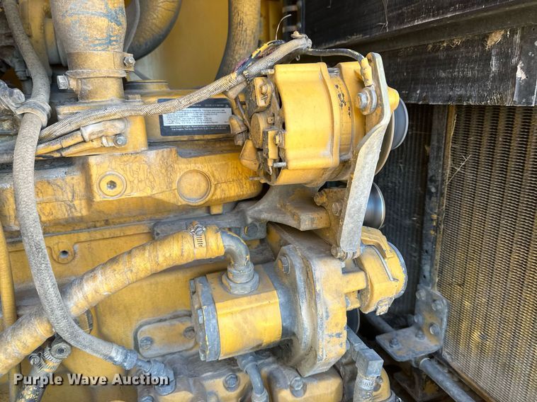 image for item DM2638 1999 John Deere 624H  wheel loader