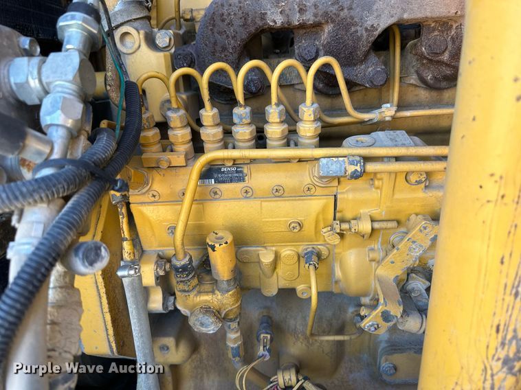 image for item DM2638 1999 John Deere 624H  wheel loader