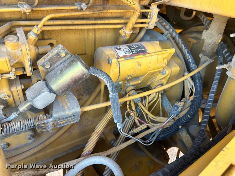 image for item DM2638 1999 John Deere 624H  wheel loader