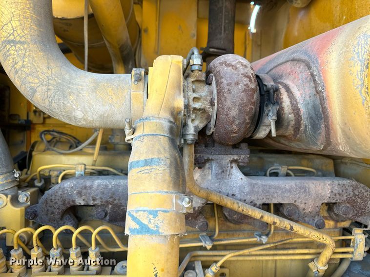 image for item DM2638 1999 John Deere 624H  wheel loader