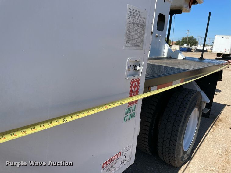 image for item DN3177 2012 Freightliner Business Class M2  bucket truck