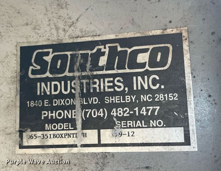 image for item DN3177 2012 Freightliner Business Class M2  bucket truck