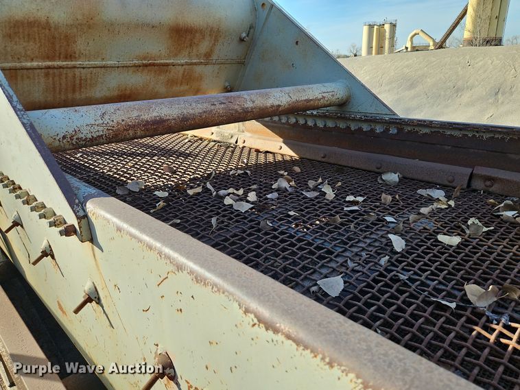 image for item DN7111 Cedarapids  screening plant