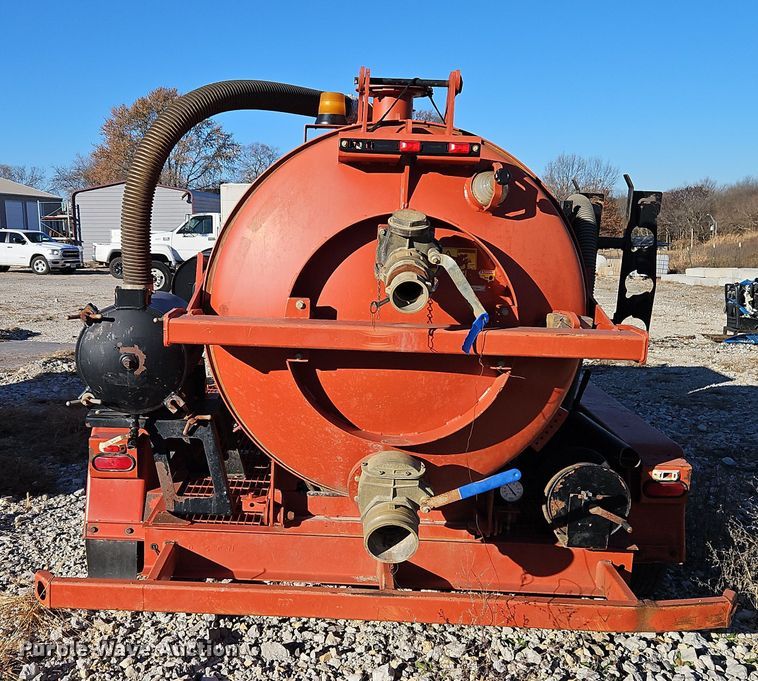 image for item DN7120 2014 Ditch Witch FX30  vacuum excavator