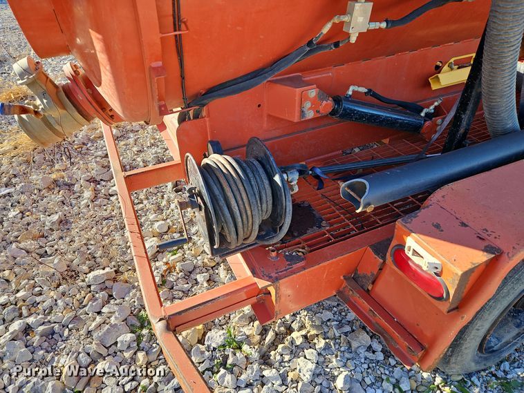 image for item DN7120 2014 Ditch Witch FX30  vacuum excavator