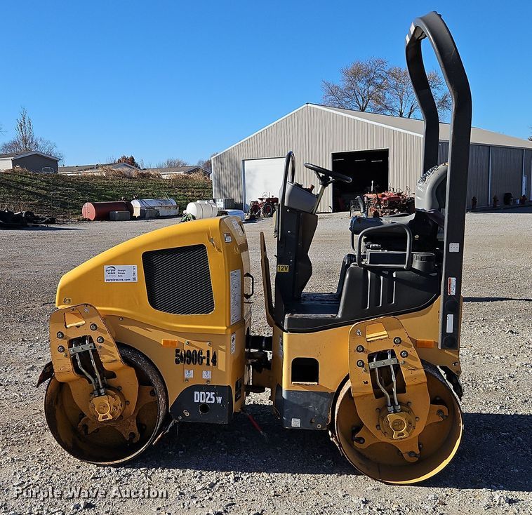 image for item DN7122 2012 Volvo DD25W  double drum vibratory roller