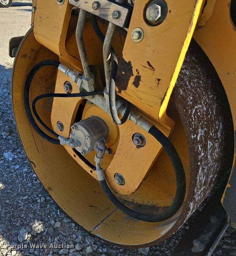 image for item DN7122 2012 Volvo DD25W  double drum vibratory roller