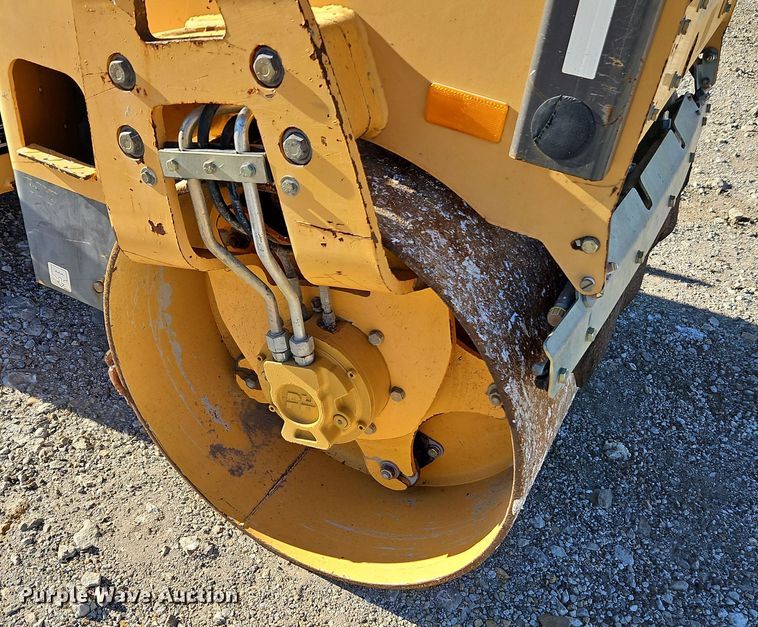 image for item DN7122 2012 Volvo DD25W  double drum vibratory roller