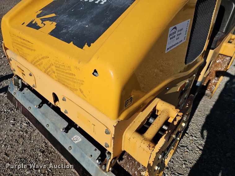 image for item DN7122 2012 Volvo DD25W  double drum vibratory roller