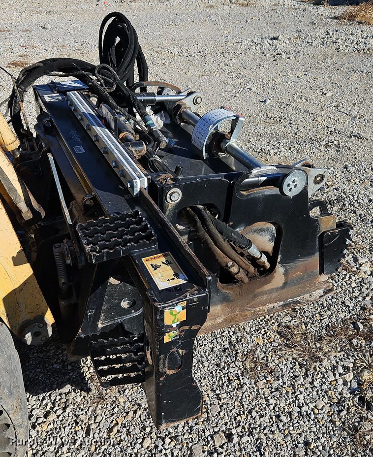 image for item DN7123 Caterpillar PC310B  skid steer cold planer