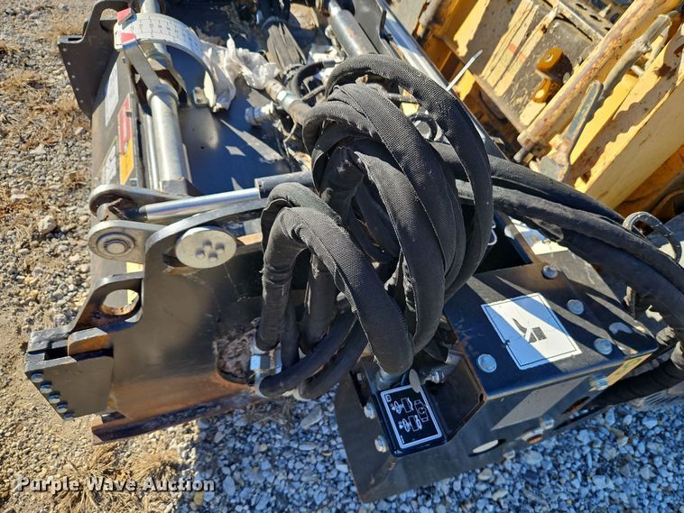 image for item DN7123 Caterpillar PC310B  skid steer cold planer